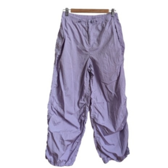 Aritzia Pants - ARITZIA TNA Lilac Nylon Cargo Streetwear Athletic Athleisure Pants Size Small